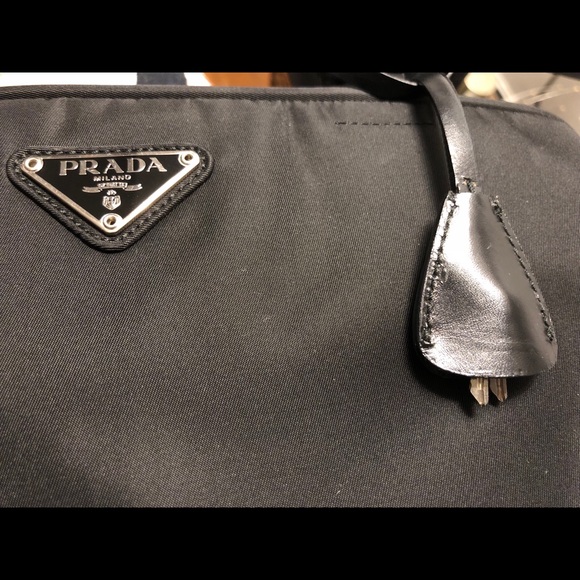 prada kelly bag